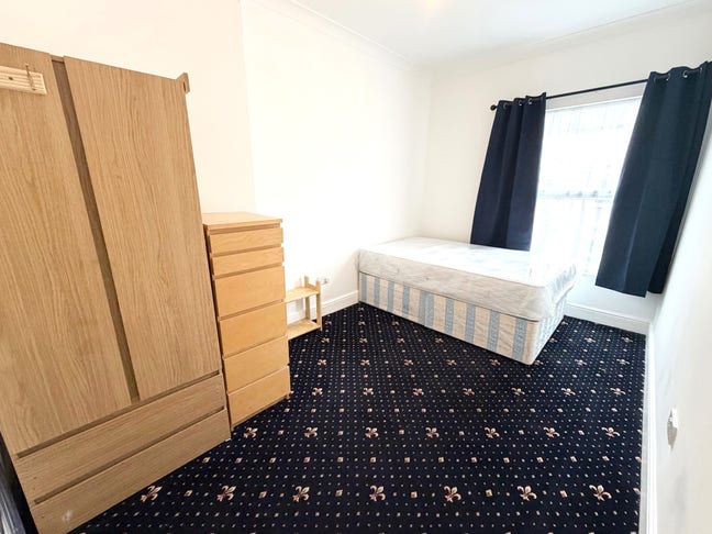 ***Double Room to Rent, N22*** Main Photo