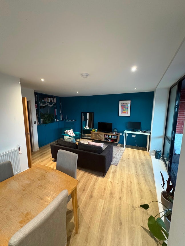 Room available now in Bethnal Green - &pound;1,025 pcm Main Photo