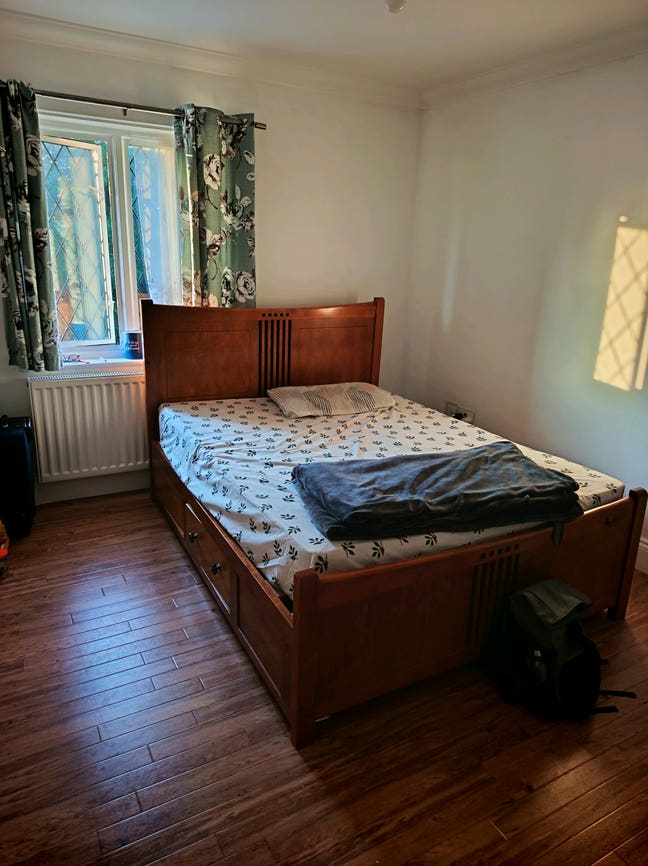 Shared room available Main Photo