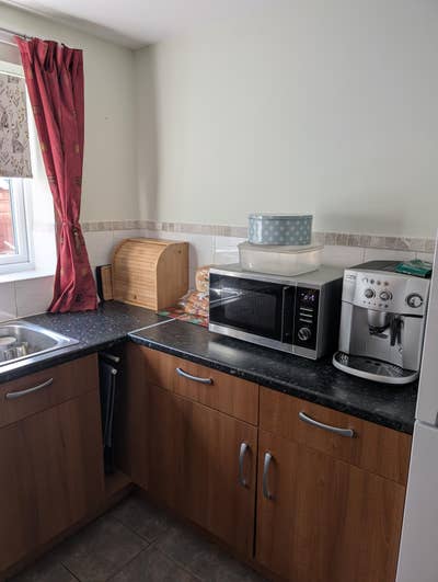 Double Room to Rent Main Photo