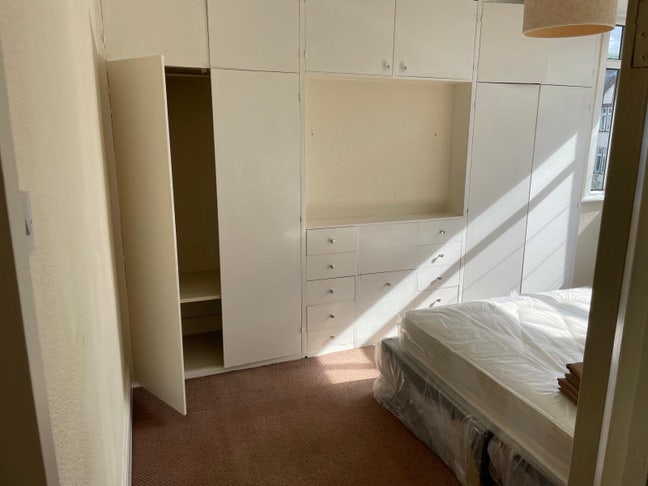 Double Room available for rent Main Photo