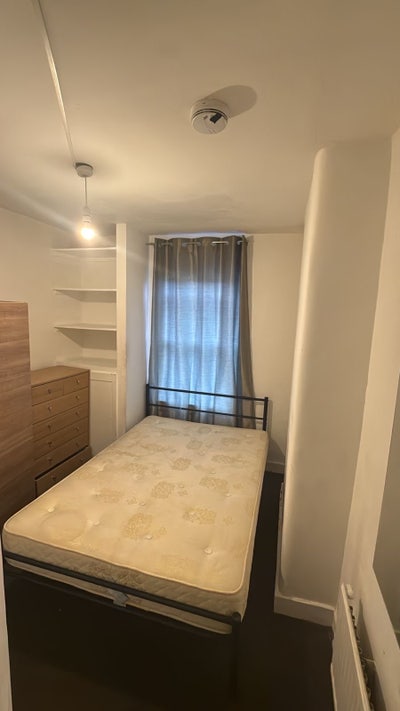 🛏️✨ 2X Single  Rooms Available in Willesden Main Photo