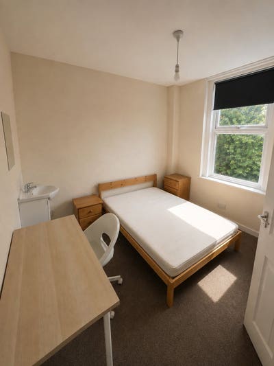 3 Students Wanted|Bills Included|Near Brighton Uni Main Photo