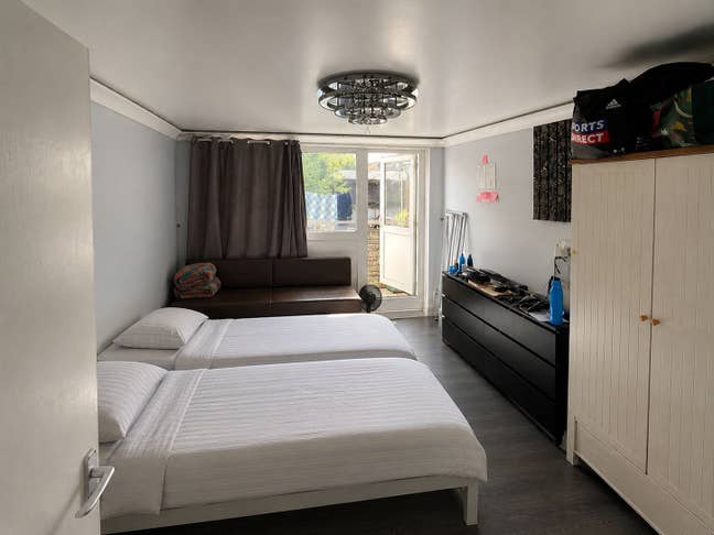 Big Double Bed Room (Shared) in a Shared Flat Main Photo