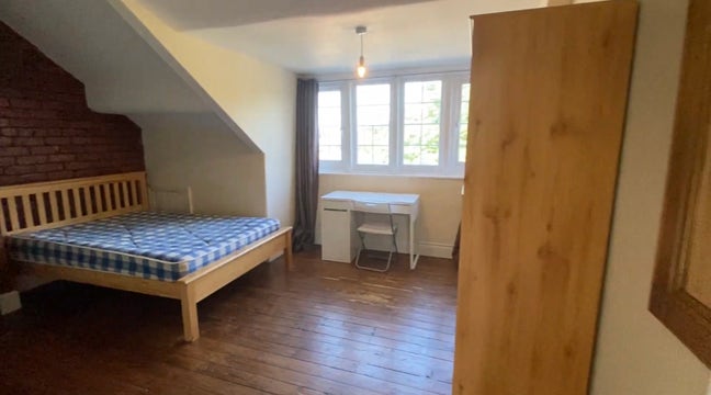 West Jesmond 3-Bedroom Flat Main Photo