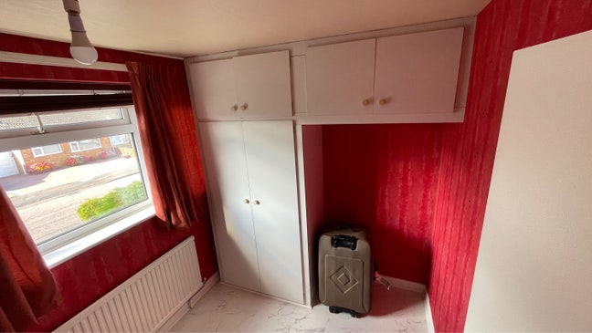 Furnished Big Single Room available:- &pound;500   Main Photo