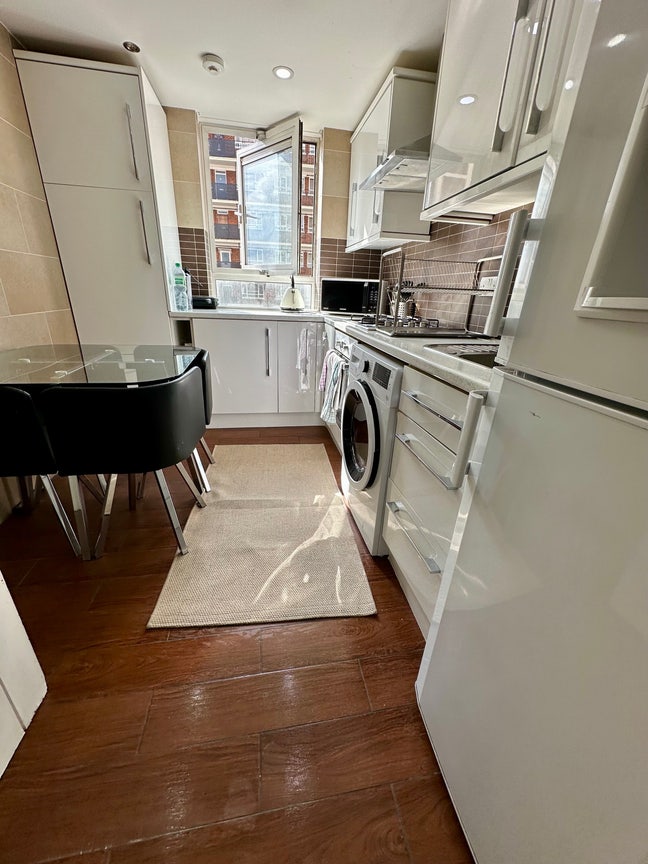 Move asap-3min Holborn-Great view-All included  Main Photo