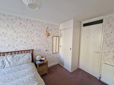 Furnished double room in a 3-bed flat in Stockbrid Main Photo