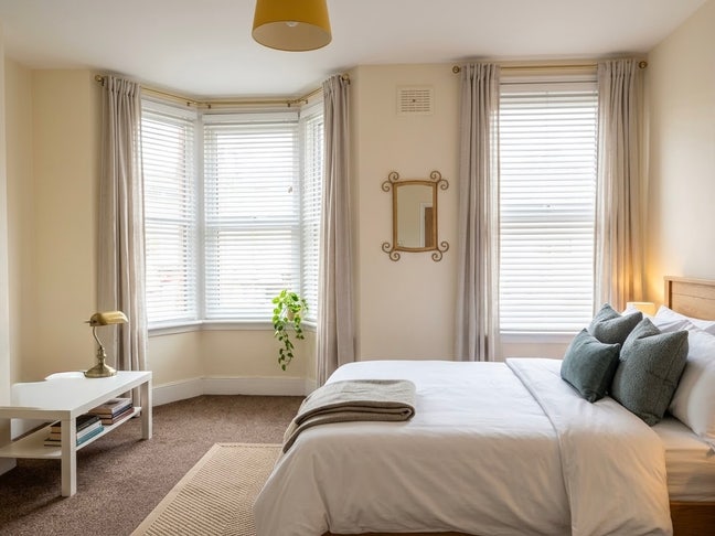 Whole Five bedrooms shared House to rent Peckham  Main Photo
