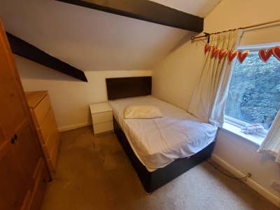 Big 4 Bedroom Shared House Main Photo