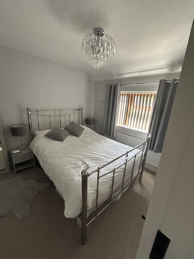 Double Room To Rent &pound;625 pcm MON to FRI considered Main Photo