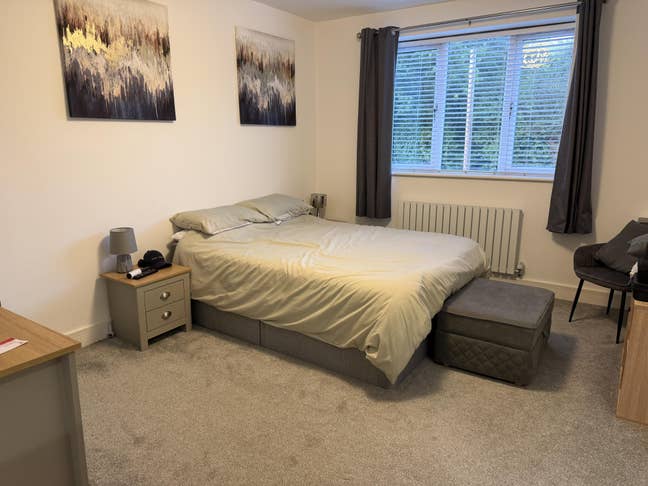 XL Double Room, Work Space + Separate Living Room Main Photo