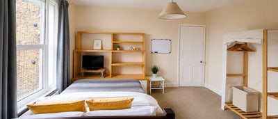 Lovely spacious and bright room Main Photo