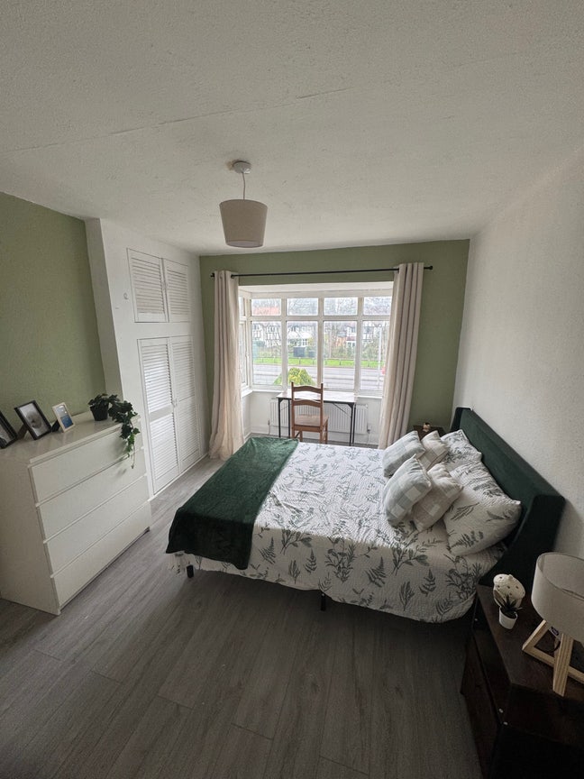 Double Room Available  Main Photo