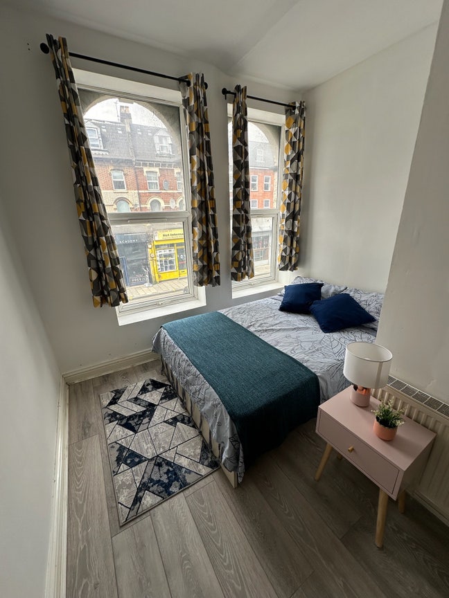 Double Room Available Now  Main Photo
