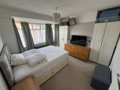 Large room for rent in Cockett, Swansea  Main Photo