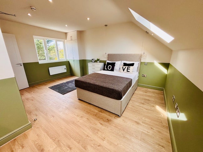 🏠✨️ Studios Available to Let in Greenford Main Photo