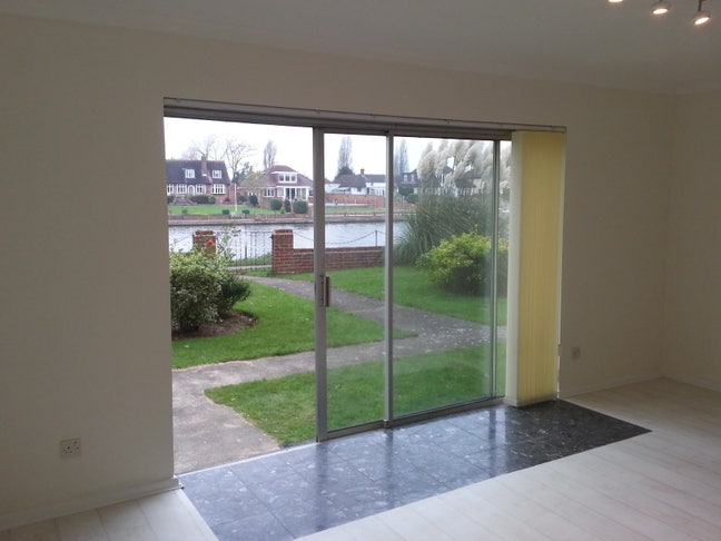 1 Bed Flat to Rent - Staines - &pound;1,350pm excl bill Main Photo
