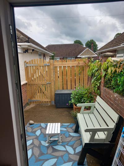 Garden Annex A beautiful self contained bedsit  Main Photo