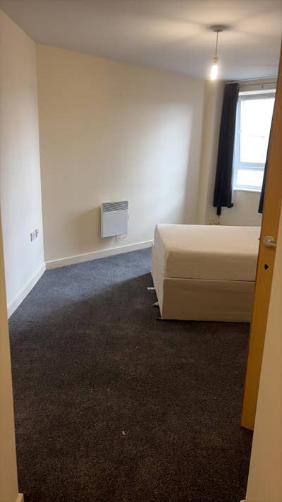 Rooms available now Main Photo