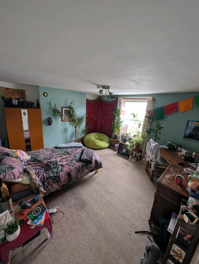 3-months sublet in sunny large room in St Paul Main Photo