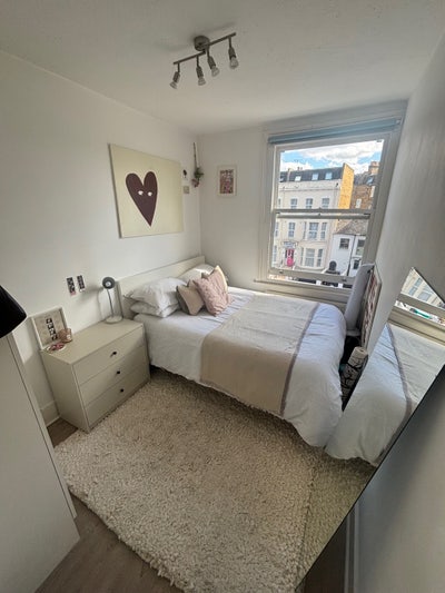Double bedroom in Hammersmith  Main Photo