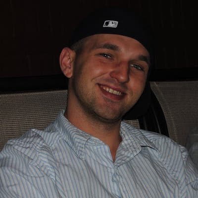 40 year old Male seeks a single or double room Main Photo
