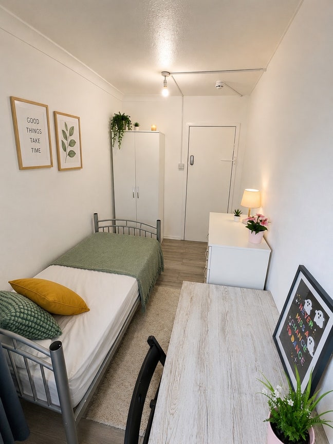Cozy & Bright Single Room 10’ to Wembley Park  Main Photo