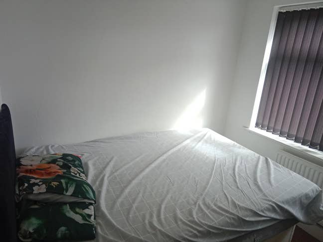 Spacious, Modern Fully Furnished Double Bedroom Main Photo