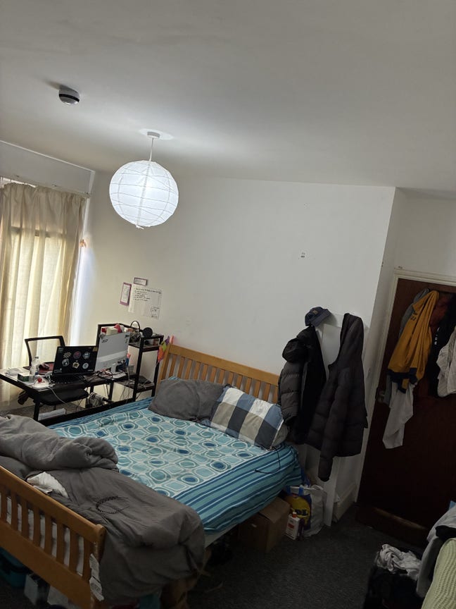 Bright Double Room to Rent in Great Location Main Photo