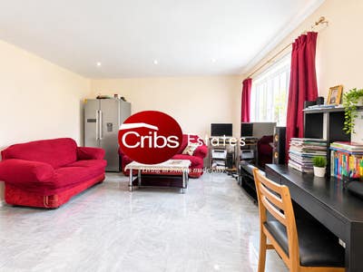 Double Room to rent In Mitcham CR4/ Couple Welcome Main Photo