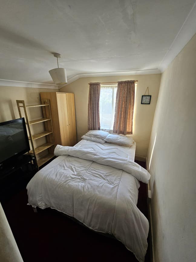 Double room to rent in Leytonstone 170 pw Main Photo