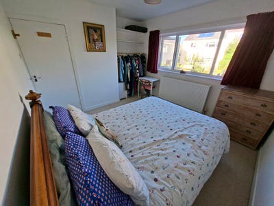 Furnished Room in a Friendly Welsh Village Main Photo