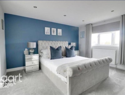 Loft room with ensuite  Main Photo