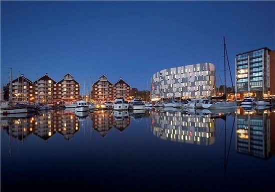 Luxury new build town house  on the marina  Main Photo