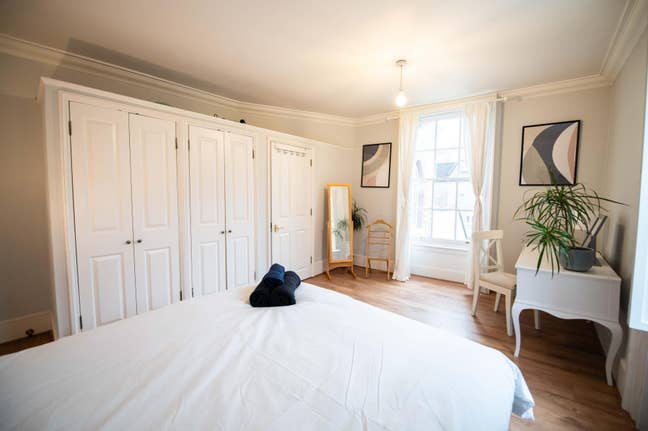 Warm 3 beds flat in Wandsworth town Main Photo