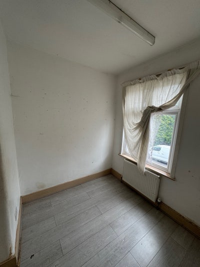 Box Room and 1 Double Room to share  Main Photo