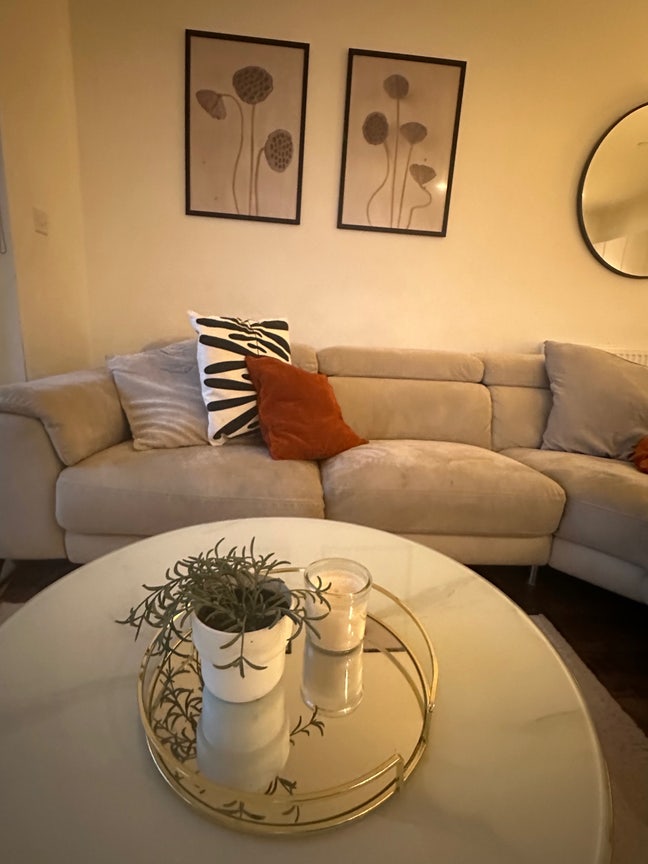 Luxury power station apartment  Main Photo