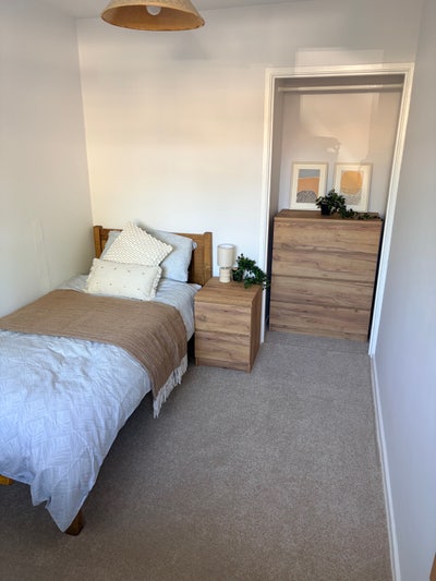Single room Main Photo