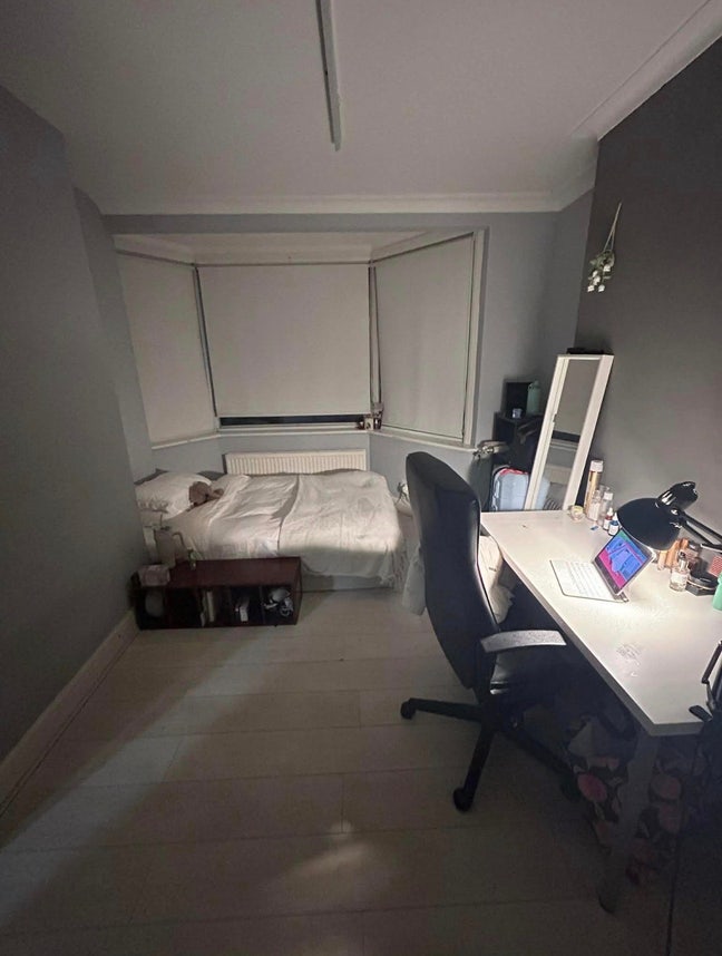 Room Available in NW London Main Photo