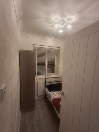 One Bedroom Single Room to let in Uxbridge  Main Photo