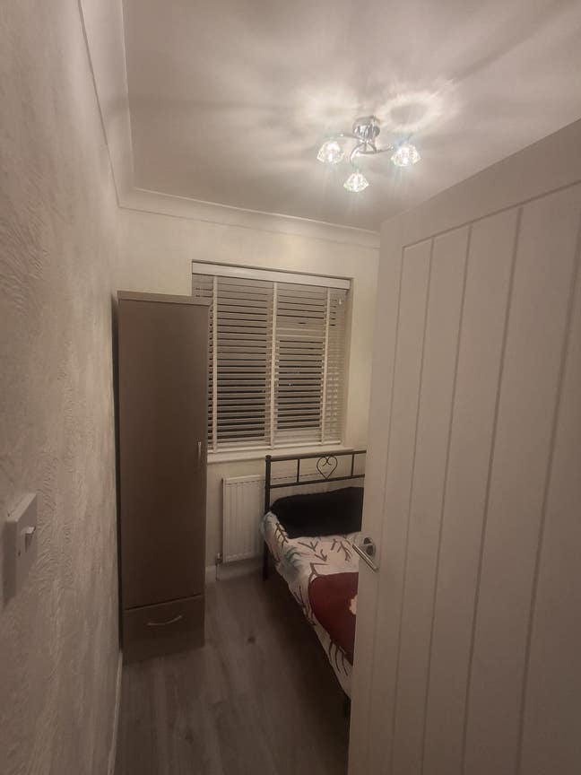 One Bedroom Single Room to let in Uxbridge  Main Photo