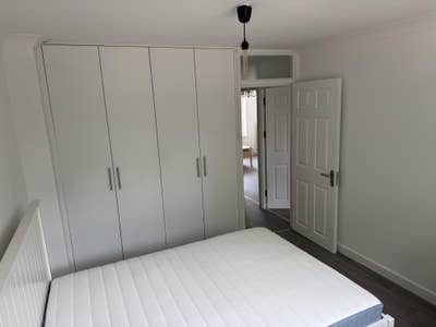 Double bedroom, bills included, 10 mn. from tube Main Photo