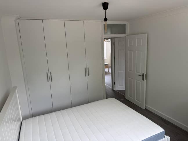 Double bedroom, bills included, 10 mn. from tube Main Photo