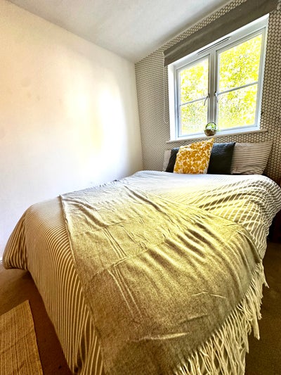 Master Bedroom in Brixton in 3 bedrooms Flat  Main Photo