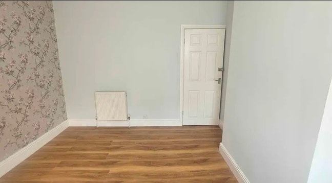 Lovely double room NG7 - recently renovated  Main Photo