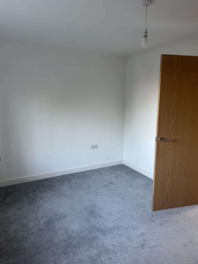 Furnished double room to rent in Rochester ME1 Main Photo
