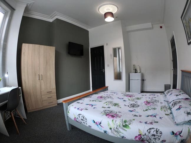 ✨ New Double Ensuite | 💡 All Bills Included Main Photo