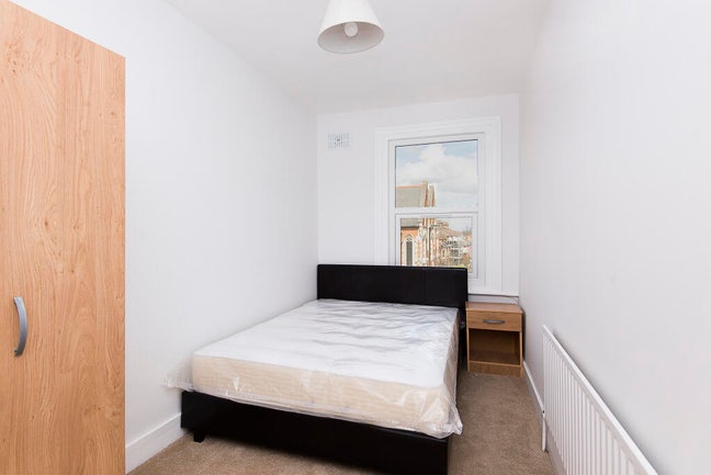 Spacious Double Room in Wandsworth  Main Photo