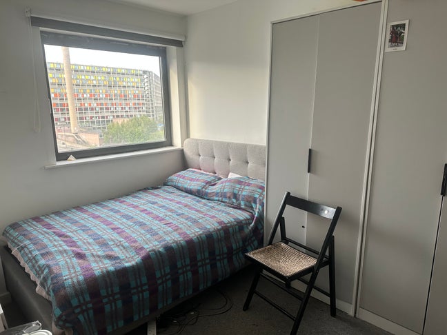 Astonishing room in Sheff City Center Main Photo